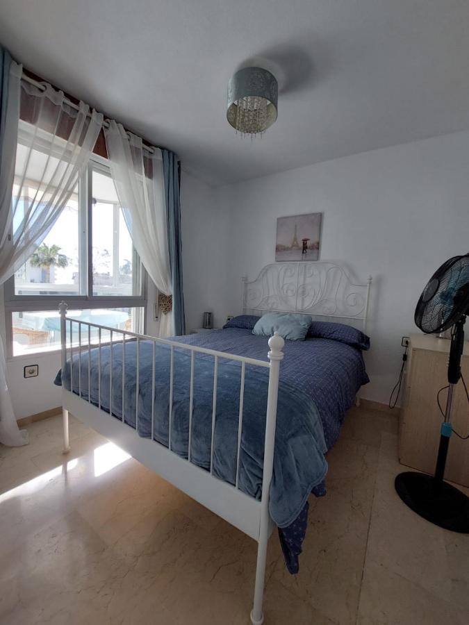 Lovely Apartment In Torremolinos Views Of The Sea, Pool, Terrace, Sofa Bed And Fully Equipped Kitchen Экстерьер фото