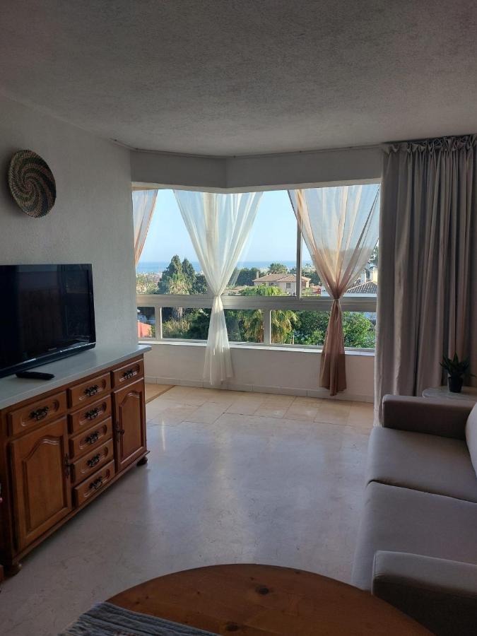 Lovely Apartment In Torremolinos Views Of The Sea, Pool, Terrace, Sofa Bed And Fully Equipped Kitchen Экстерьер фото